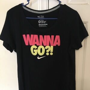 Nike slim fit XL tshirt. WANNA GO!